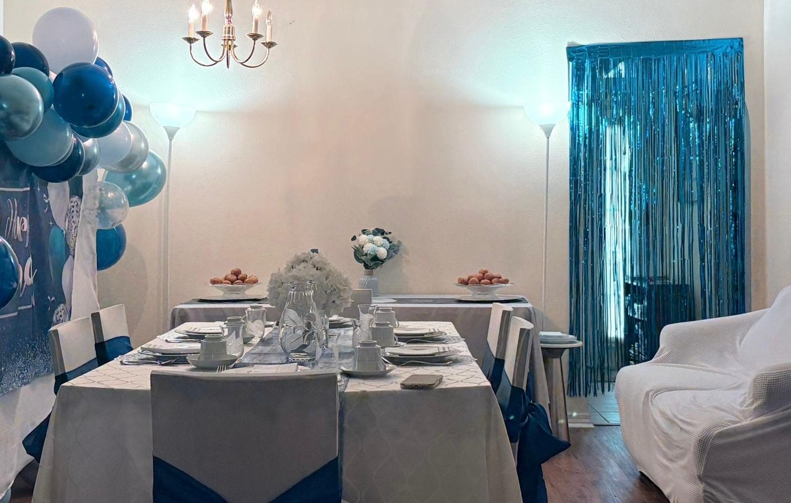 Brunch tablescape bright